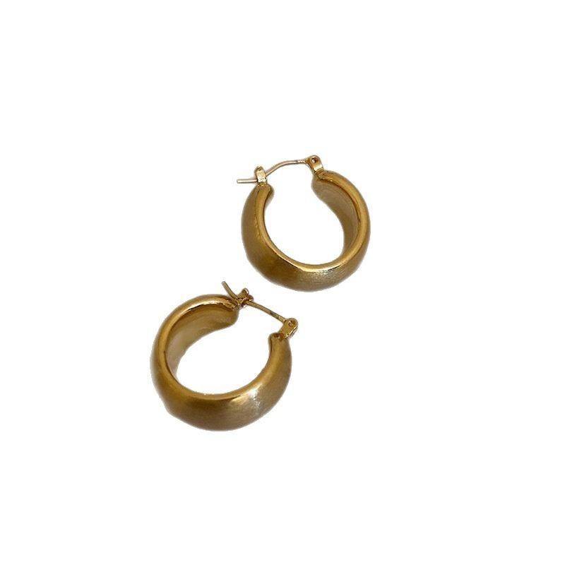 Personality Brushed Circle Ear Buckle Fashion Cold Wind Earrings Female Niche Simple Temperament Earrings Casual Elegant Accessories Classic Jewelry