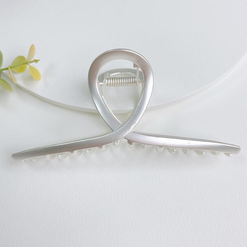 Premium Alloy Hair Claw Clip For Women In Gold Silver And Rose Gold Shades