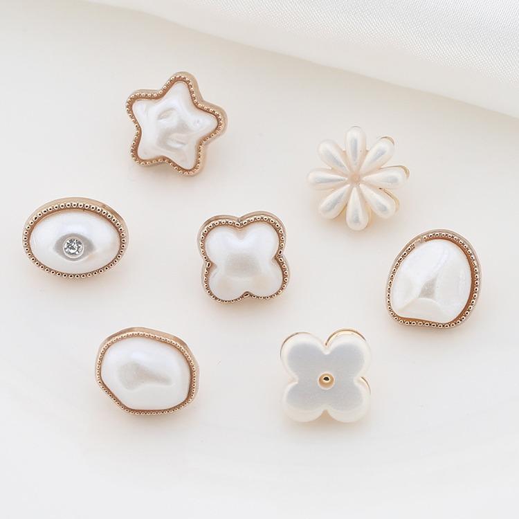 Bílé perleťové knoflíky na košili Dámské oblečení Krásné Vynikající knoflíky Doplňky Univerzální Top Kardigan Knoflíky na košili Malé