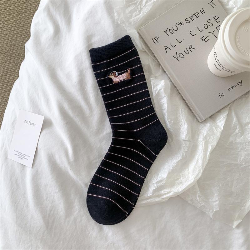 Embroidered Dachshund Dog Medium Thin Cotton Socks Pinstripe Dachshund Dog Basic Versatile Cotton Socks Style One size fits all чёрный