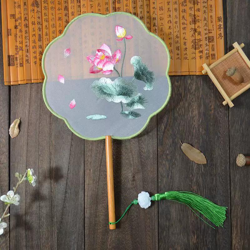 Suzhou Embroidery Round Fan, Double-Sided Embroidery, Traditional Dance Fan, Hanfu, Cheongsam, Embroidered Round Fan, Chinese Style, Photography