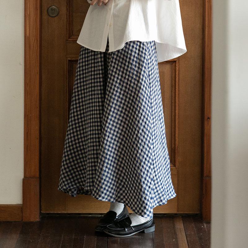 2026 High-End Black & White Plaid Midi Skirt: Women s Spring A-Line, High-Waisted, Slimming, Wide-Hem Design One Size