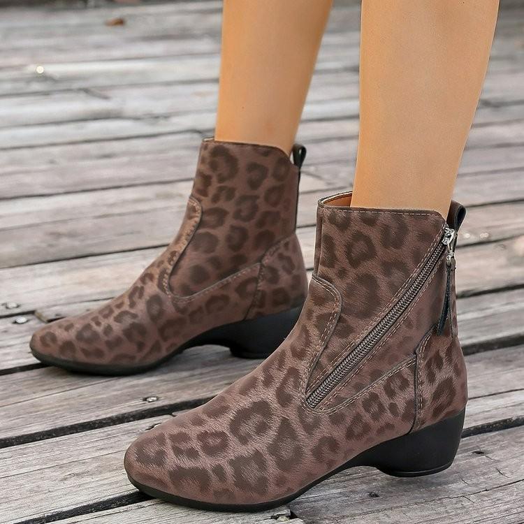Autumn and Winter Leopard Print Thick Heel Medium Heel Comfortable Large Size Fashion Boots Women's Side Zipper Women's Boots