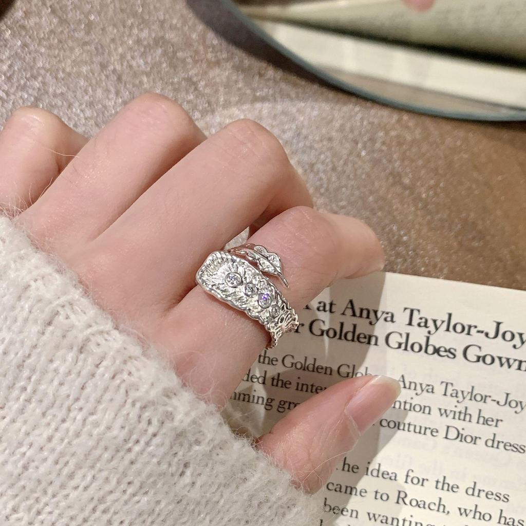 Schicker Koreanischer Federring für Damen - Vielseitig, Stapelbar, Offenes Design für Modischen Zeigefinger-Schmuck
