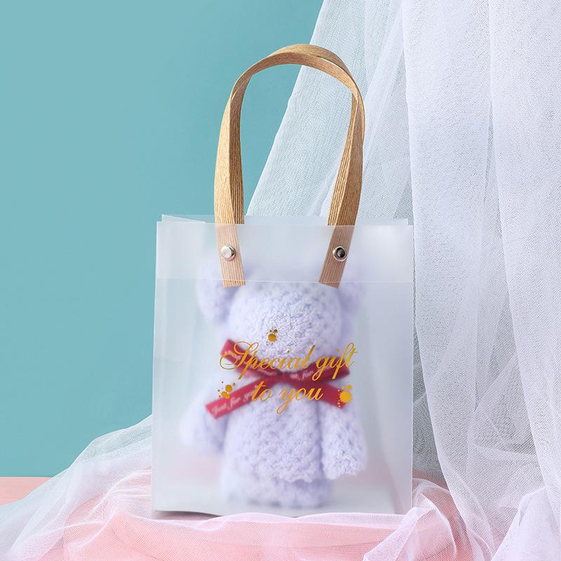 Little Bear Towel – Ideal Souvenir for Kindergarten Events, Birthdays, Celebrations, and Openings.