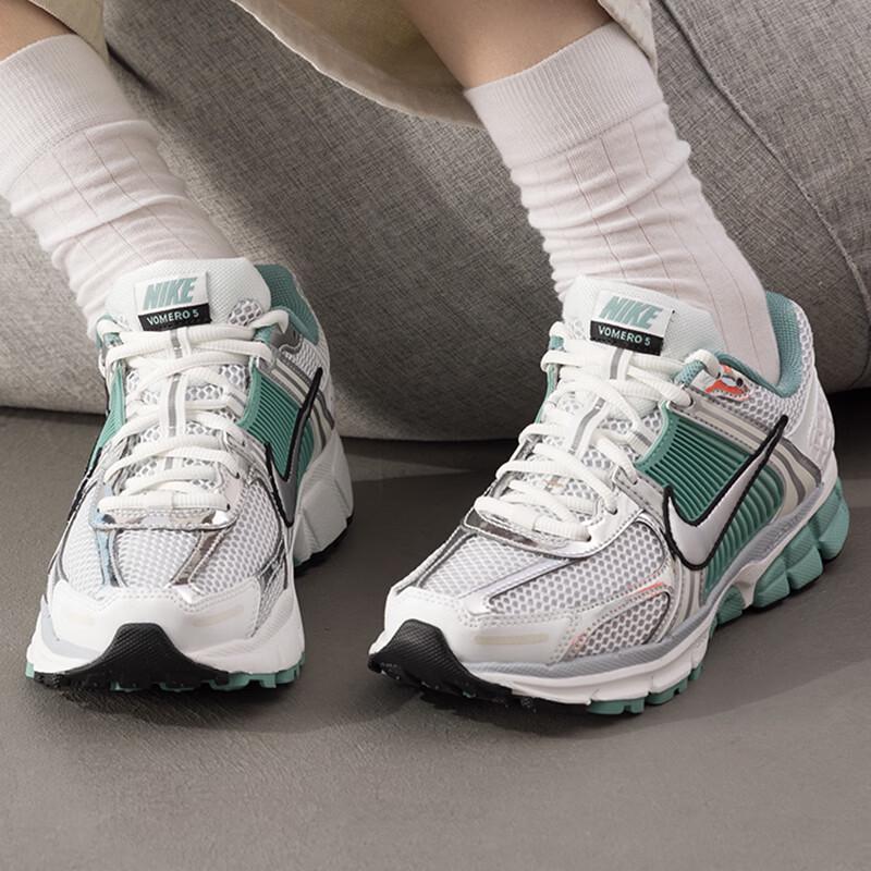 Nike Vomero 5 Women s Athletic Casual Shoes US 5.5