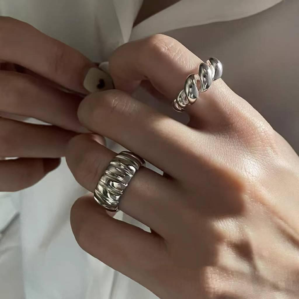 Women's Heavy Industry Retro Cable Knit Adjustable Band Ring