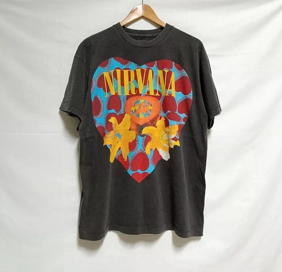 

2026 Summer Womens Vintage Nirvana Heart Shape Box TShirt Unisex Cotton and Breathable Short Sleeve Oversized Loose Casual S