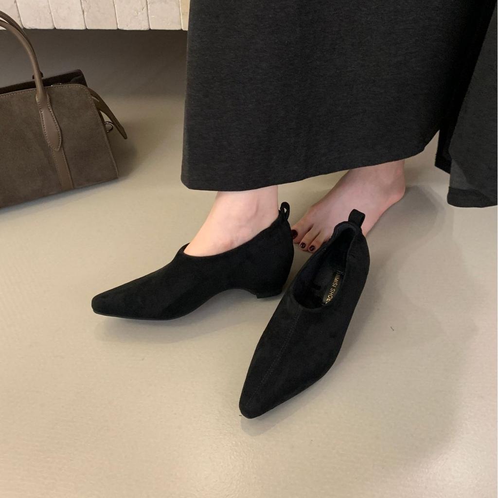 2025 Autumn and Winter New Round Head Deep Mouth Inner Increase Thick Heel Shallow Mouth Versatile OL Fashion Commuter Work Women's Shoes