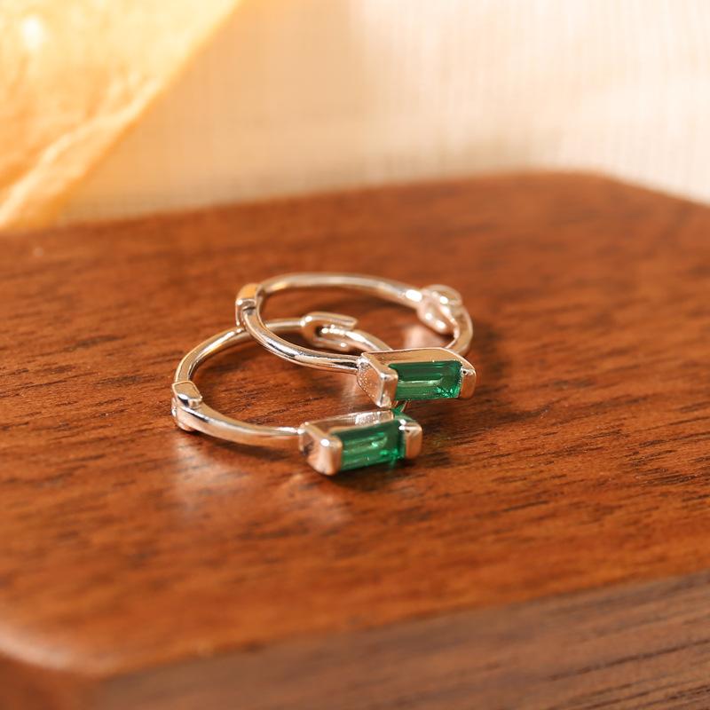 Earrings for Women New Style Simple Niche Light Luxury Earrings Personalized High-end Pierced Earrings