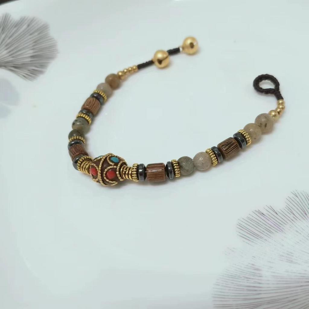 Handmade Chinese Retro Beaded Bracelet: Versatile Ethnic Style for Couples & Friends