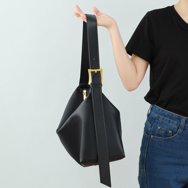 Premium Sense Large Capacity Four Seasons Versatile Single Shoulder Messenger Soft Bag Niche Design Tote Bag Women'S Style