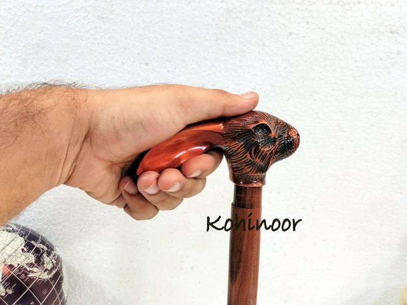 

Rabbit Head Walking Cane: Personalized Designer Wood Stick коричневый