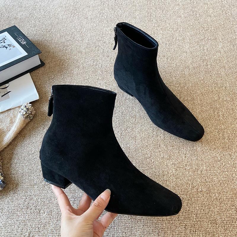 888-7 French retro skinny boots women's outer wear autumn and winter 2025 new models with skirts pointed short boots thick heels