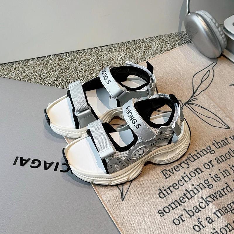 

Летние спортивные сандалии для мальчиков и девочек, детские повседневные летние пляжные сандалии с открытым носком, дышащие, с воздушной сеткой, противоударные, модные 27 серебряный