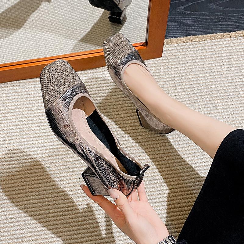 Fashion 5CM Diamond Block High Heels Shoes Ladies Burst Silver Pumps Women Square Toe Loafer Crystal Tacones Chunky Heel Traf Mary Janes