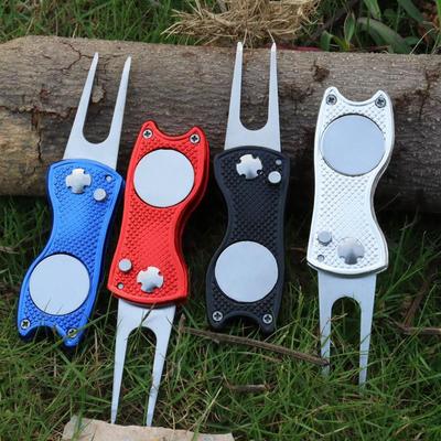 Narzędzie do naprawy golfa ze stali nierdzewnej Switchblade składany golf Pitchfork wprowadzenie zielonego widelca pomoce szkoleniowe w golfa Pitch narzędzie ze stopu