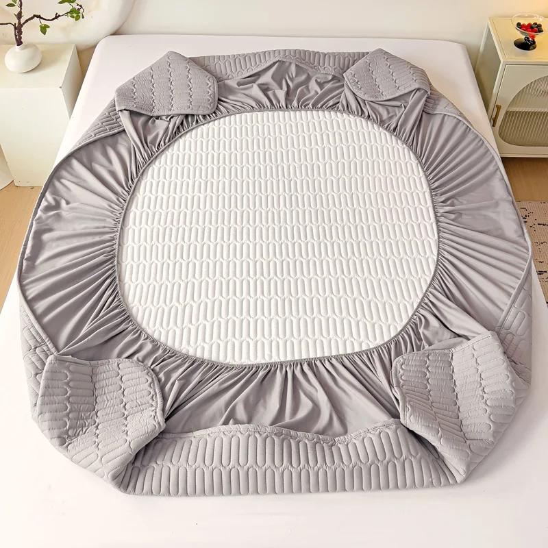 1 PC Waterproof Bedcover Fitted Sheet Bed Mattress Cover Thickened Quilted Soft Comfortable Breathable Solid Color Bedding Mattress Cover