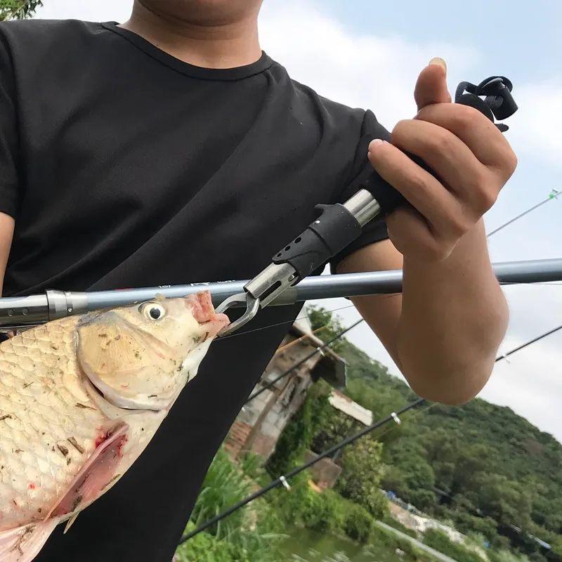 Portable Fishing Gripper Stainless Steel Fish Lip Grip Handle Catch Carp Fishing