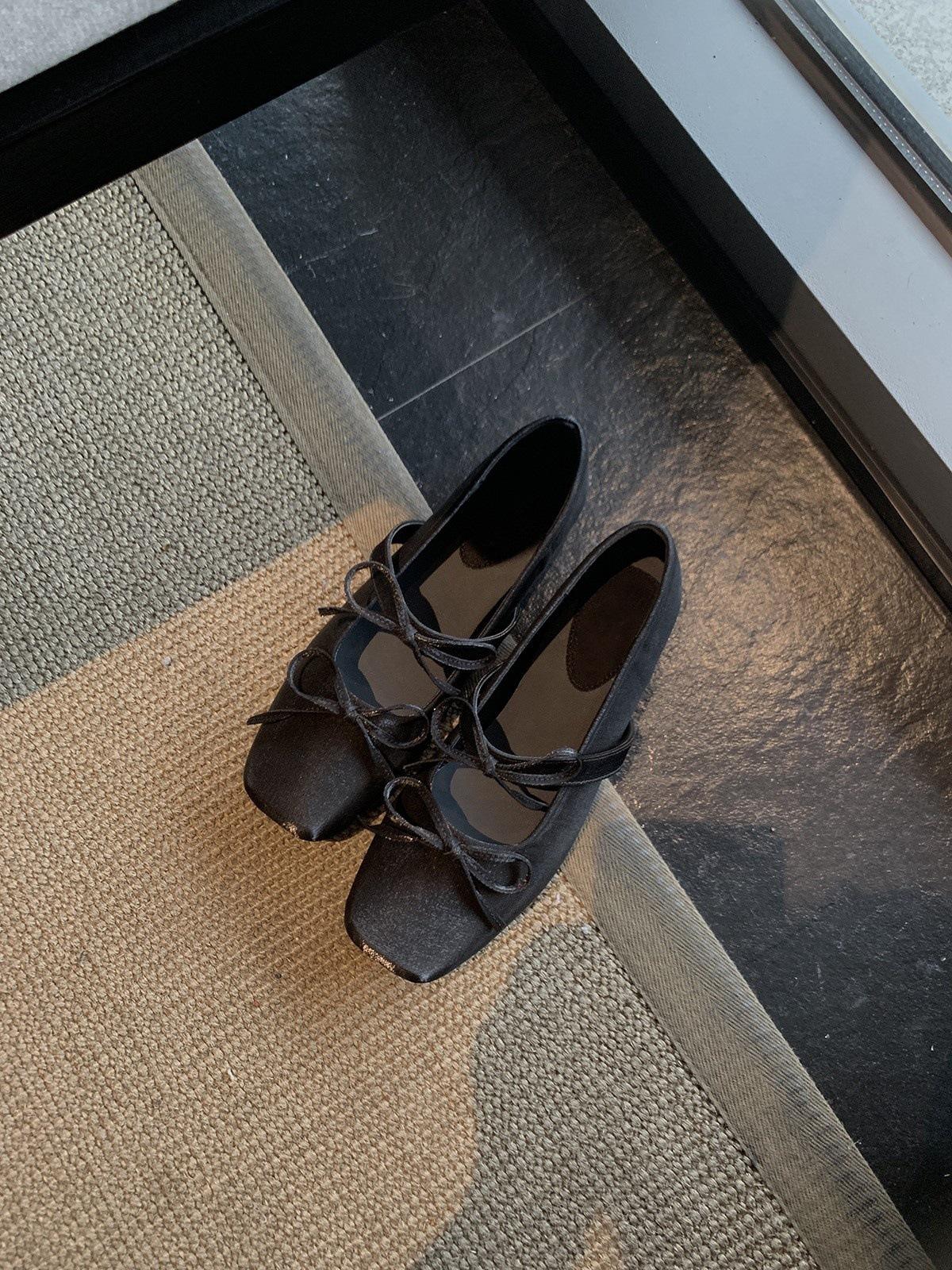 

Height increase 4cm~ Bow square head versatile light mouth Mary Jane single shoes women s spring and summer 40