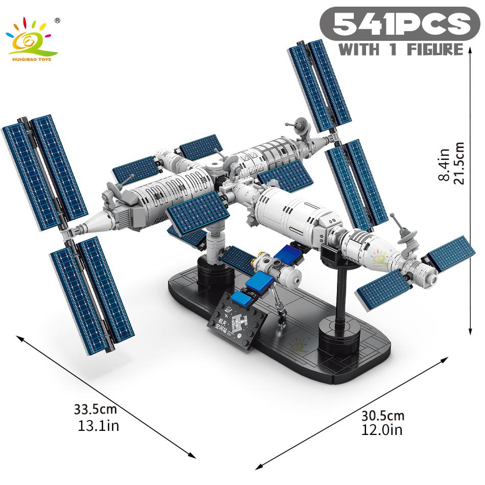 HUIQIBAO Space Station Building Blocks With Astronaut Figure City Aerospace Model Bricks Children Toys for Kids