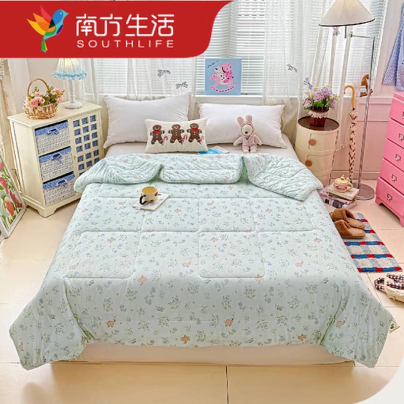 Southern Life Flower Elephant Light & Cozy Summer Quilt