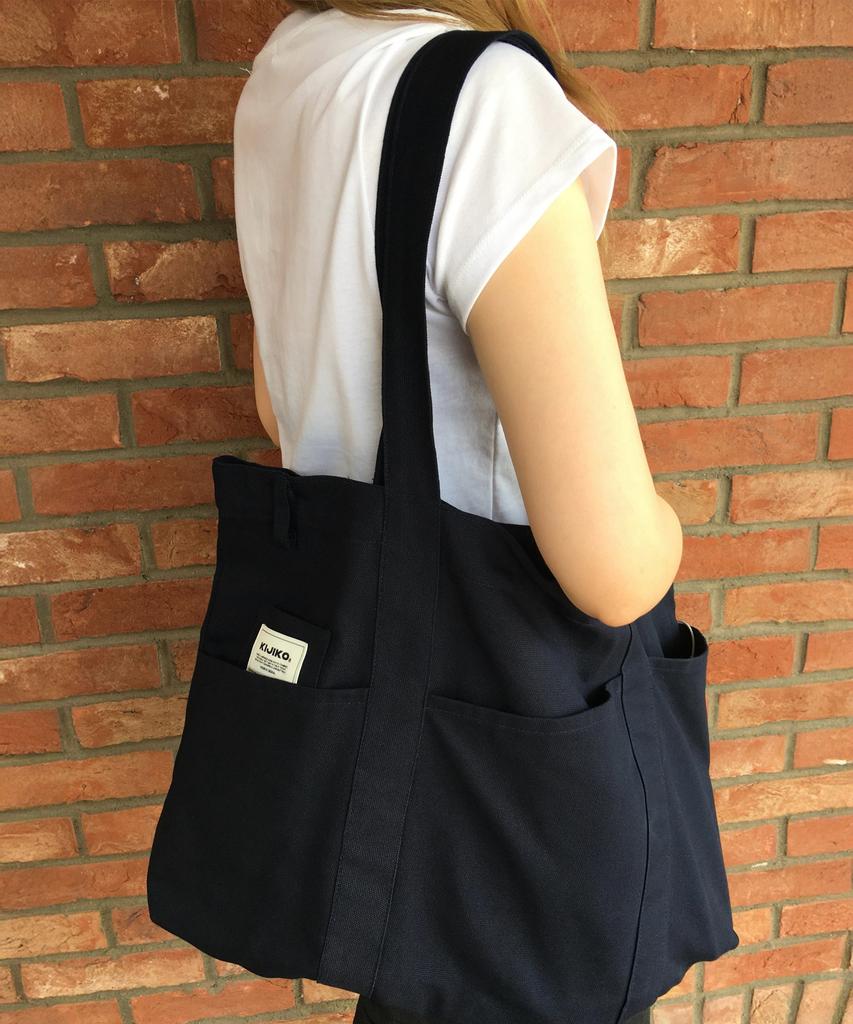 Kijiko Ke906. Angled Pocket Utility Tote Navy