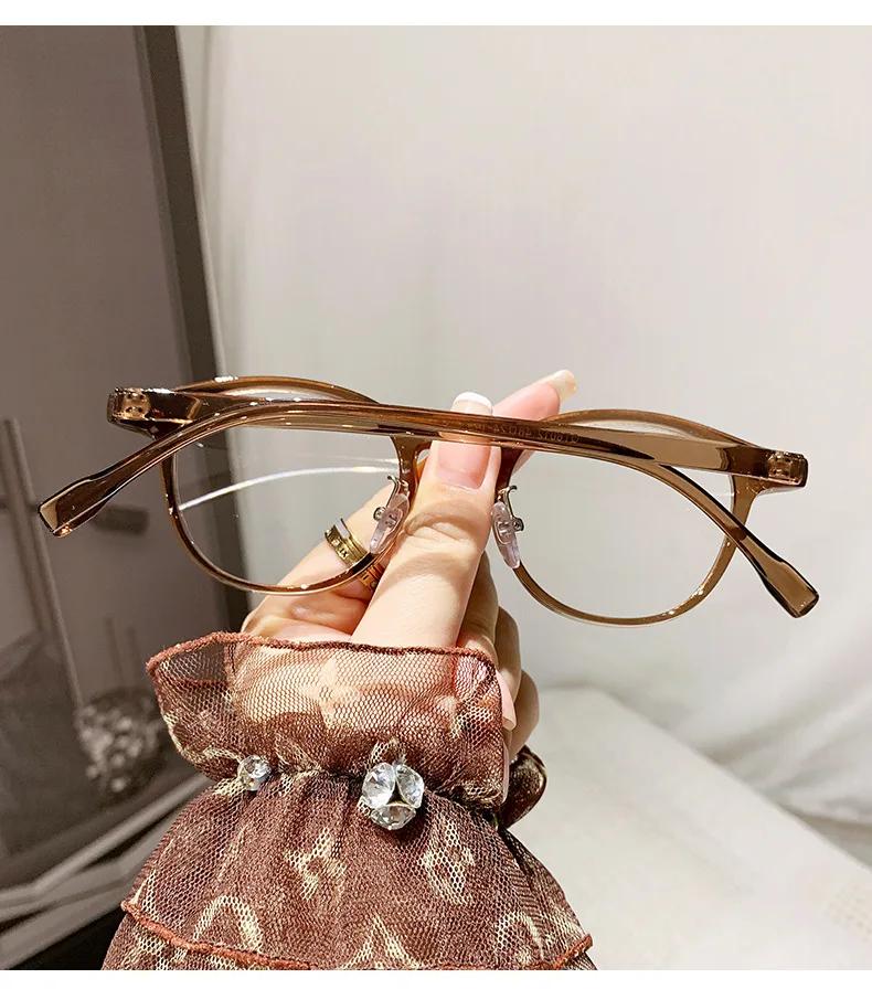 Retro Small Round Reading Glasses Anti-blue Light Eyewear for Women Fashionable Personalized Glasses New in