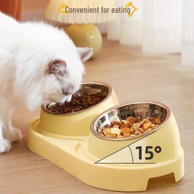 Gatti – Distributori di cibo e acqua per gatti
