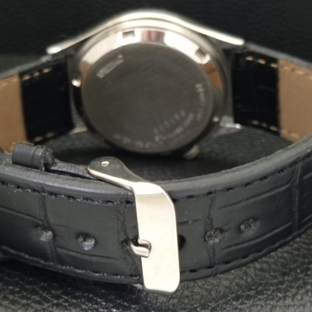 VINTAGE SEIKO AUTOMATIC 7019A JAPAN HERREN SCHWARZES ZIFFERBLATT UHR a500084-2 R151a-a500084