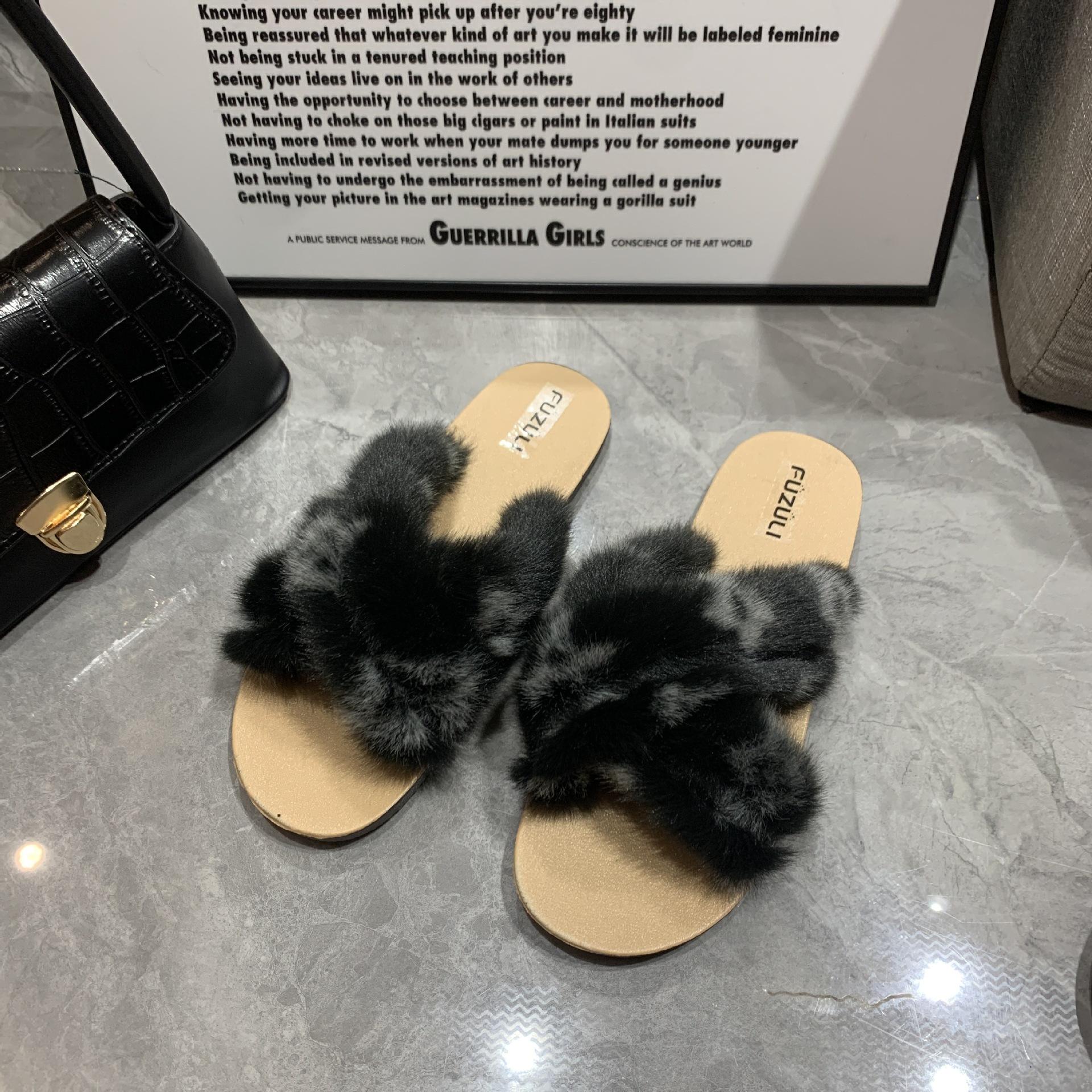 

Осень и зима новые тапочки Мао Мао верхняя одежда женские домашние тапочки Мао 2025 новые повседневные тапочки на плоской подошве 40 чёрный