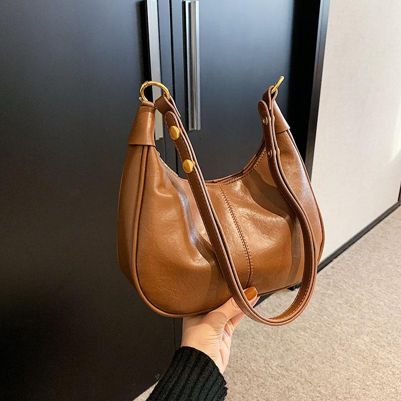 

Оптовая сумка с чувством высокого класса женская 2025 новая модная сумка-мессенджер для通勤 через плечо под мышку ретро универсальная коричневый