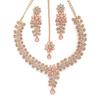 Encantador Collar Gargantilla Floral Tachonado con Diamantes AD con Pendientes Largos Maangtikka Juego de Joyería para Mujeres y Niñas