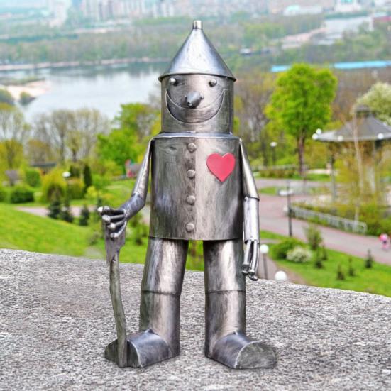 Vintage Tin Man Garden Ornament Weather-resistant Love Heart Soldier Statue Sculpture Outdoor Yard Art Decoration Ornament