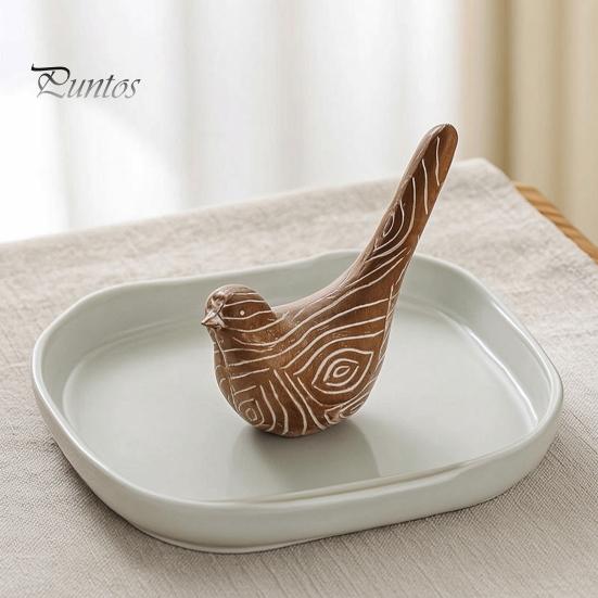 Resin Bird Ornaments Ornaments, Retro Wood Color Figurine, Handmade Carved Unique Home Accessories Decorative Statue for Country Farmhouse Tabletop