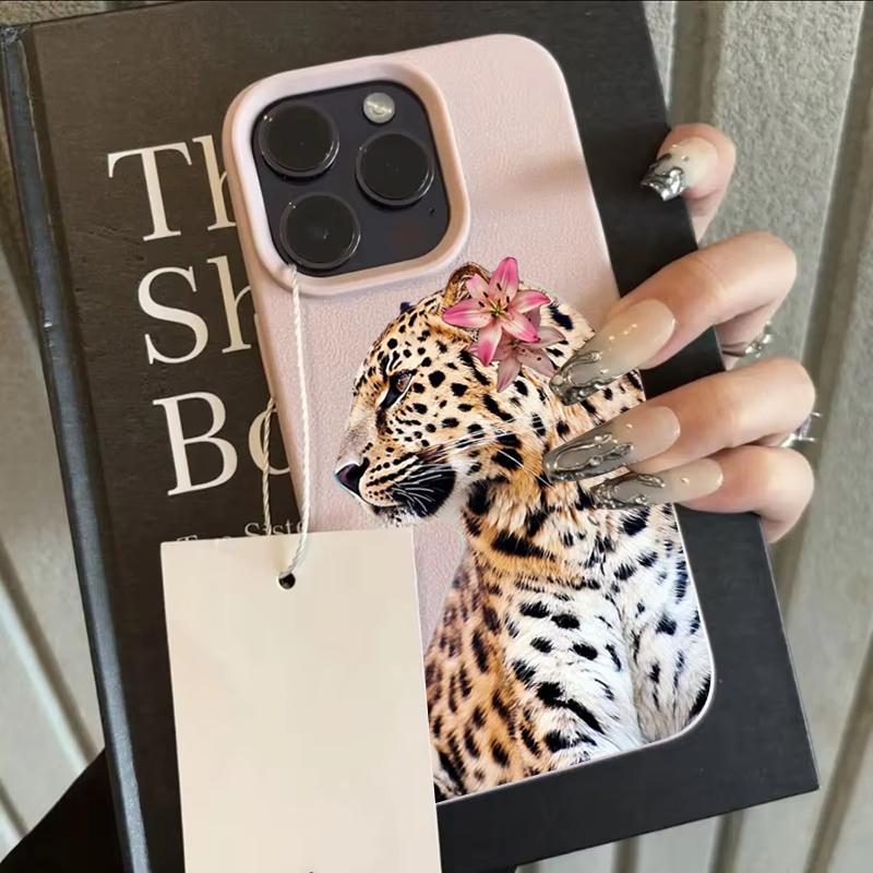 Pink Lily Leopard Pattern Phone Case For iPhone 17 Pro Max 16 Plus 15 Pro 14 13 12 11 XR 17Air  Lychee Textur Soft Cover iPhone 14 розовый