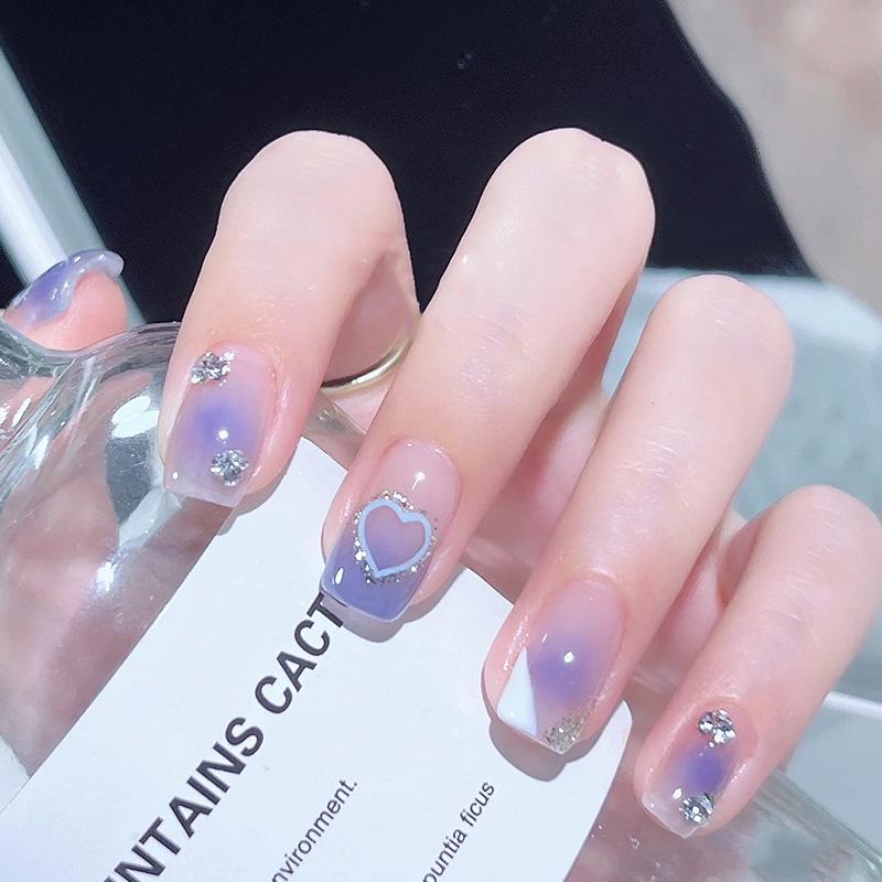 Blue Heart Diamond Press-On Nails: Sparkling Summer Nail Art Stickers