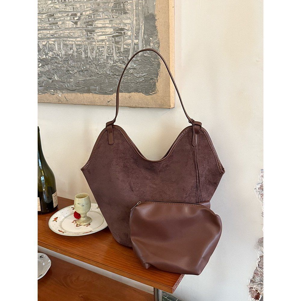 Koreanische Version Retro Wildleder Eimerbeutel mit großem Fassungsvermögen neue Entspannung Schultertasche Nische vielseitige Pendler Tragetasche