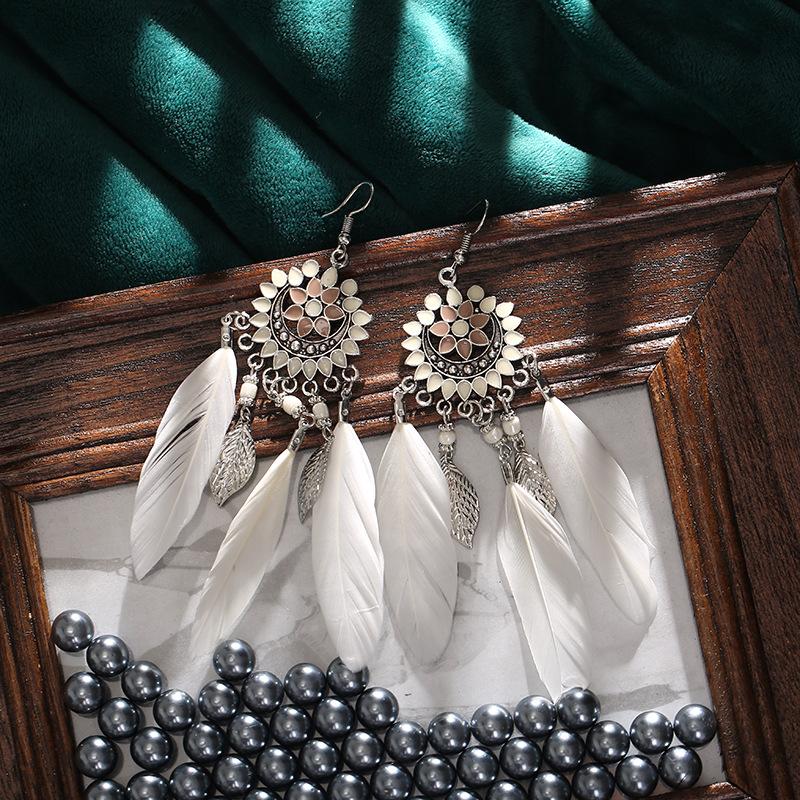 Bohemian Vintage Flower Hollow Geometric Feather Long Earrrings For Women Boho Handmade Bead Leaf Tassel Wedding Jewelry Earings