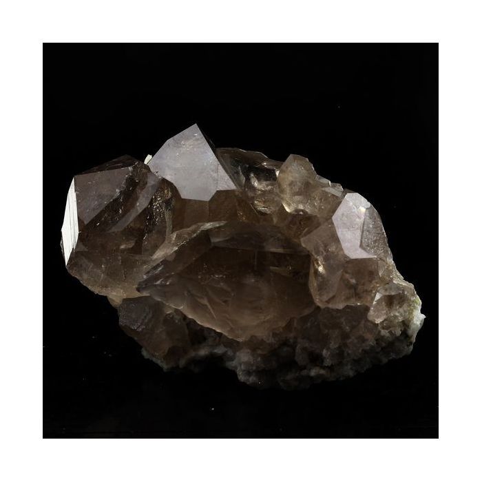 Pierres et Minéraux. Quartz fumé. 614.0 ct. Massif du Mont-Blanc, Haute-Savoie, France..