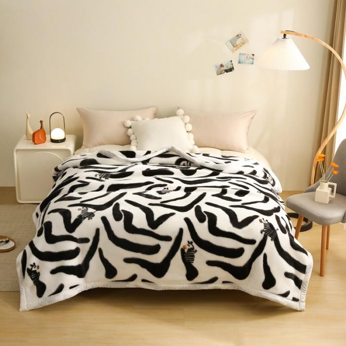 Fleece Blanket Plush Blanket King Size Heavy Mink Blanket Silky Soft and Warm 2 Ply AB Printed Raschel Bed Blanket Rose/Peony