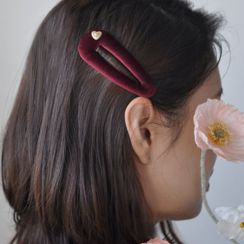 

ZOENA Petty velvet hair pin Black