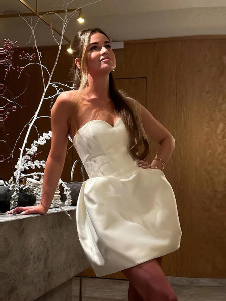 Damen trägerloses Kleid Herzförmiger Reißverschluss Einfarbig Kurzer Rock Schlicht und elegant Weihnachtskostüme Neujahrskleidung Rot Weiß 2025