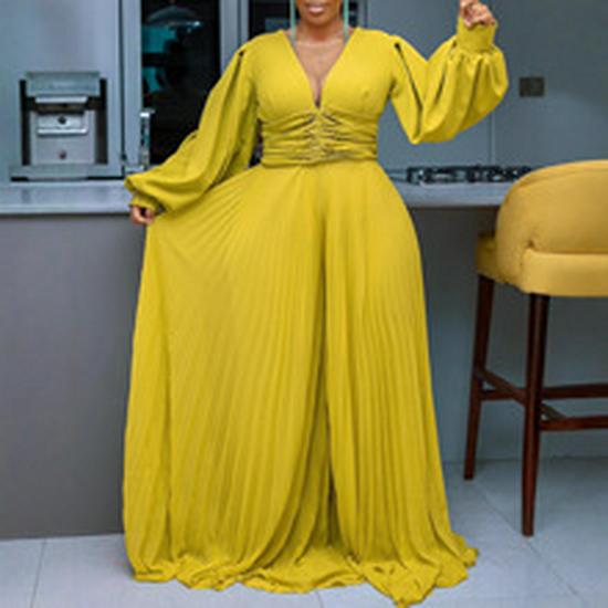 2025 Summer Women's Solid Color V-Neck Slimming Dress: Elegant and Fashionable
