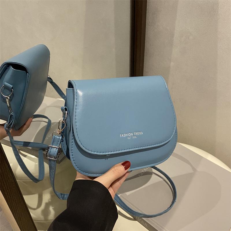 Women's Trendy Summer Crossbody Saddle Bag – Stylish & Simple Small Shoulder Bag
