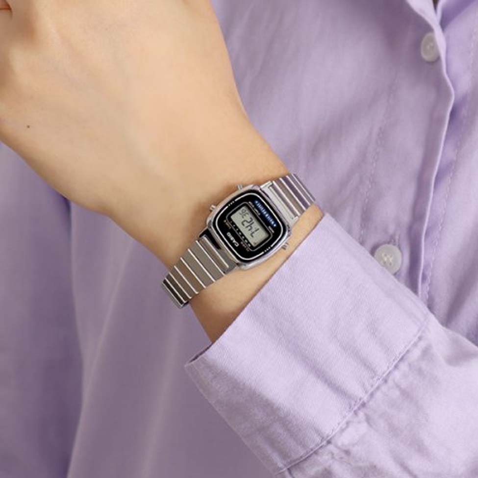 CASIO G Shock LA 670WA 1 LA670WA-1