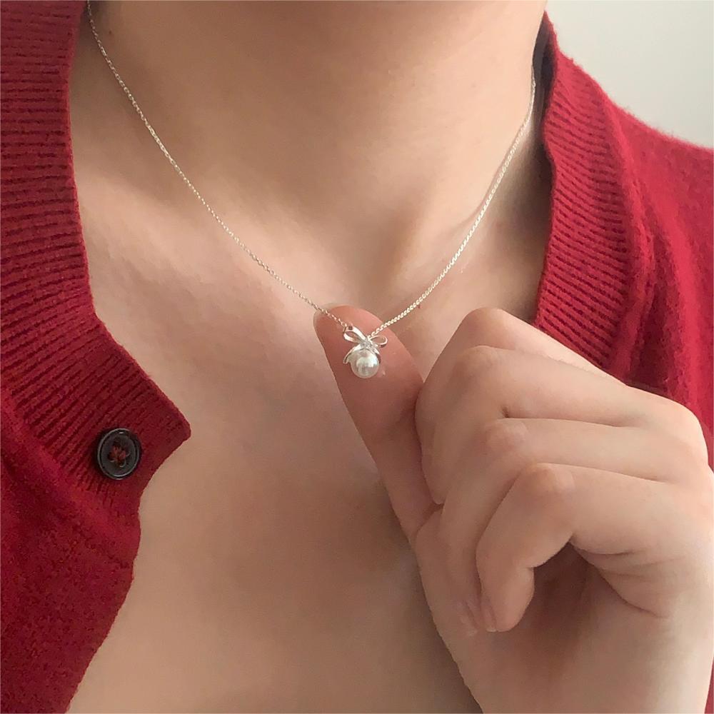 New Fashion Jewelry 925 Silver Necklace for Women 18K Gold Plated Sterling Silver Bowknot Pearl Pendant Necklace