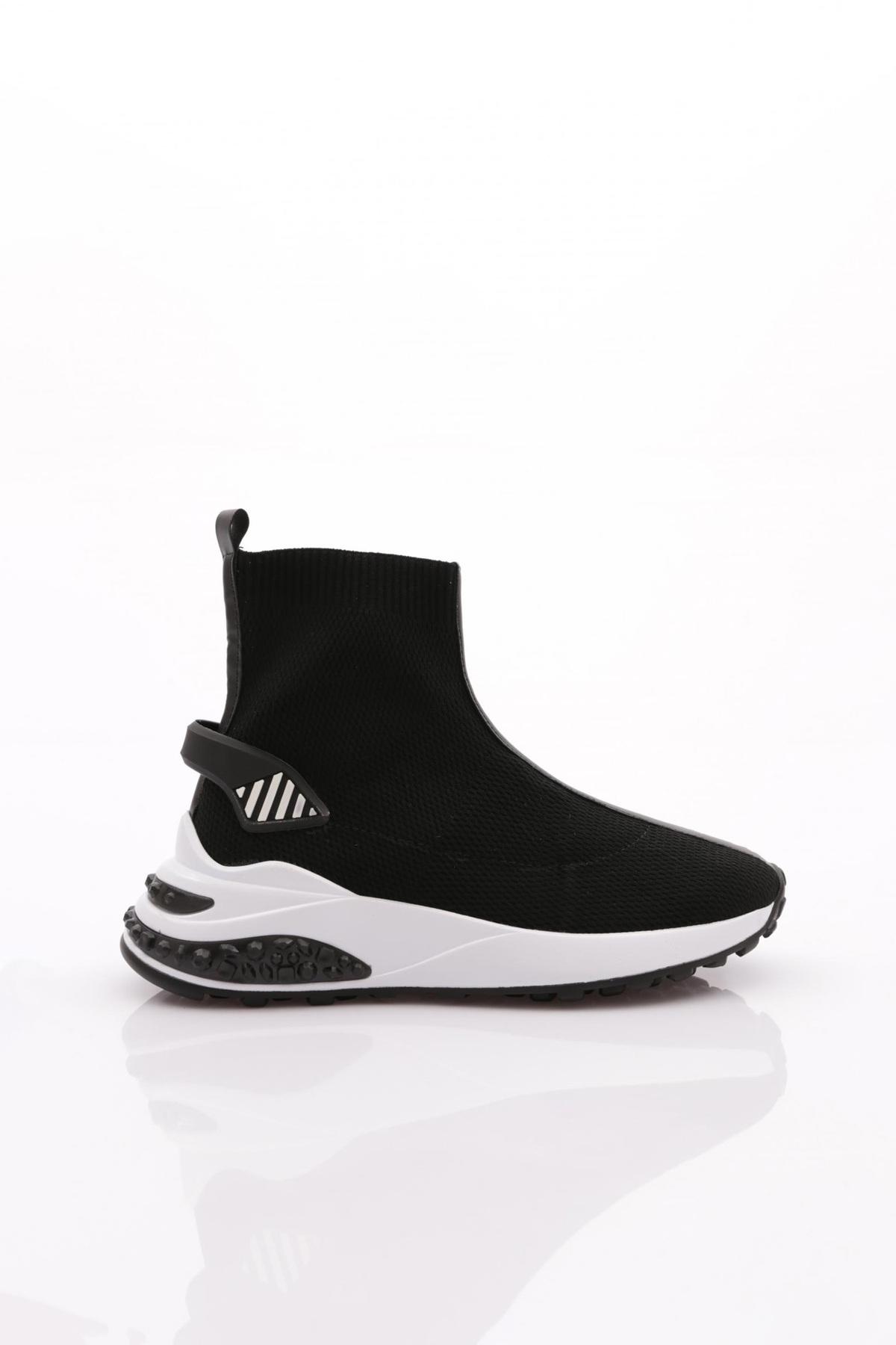 

Женские модные ботинки