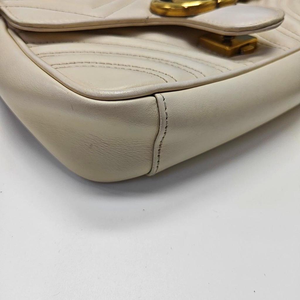 [Pre-Owned] Gucci GG Marmont Matelassé Mini Bag 'White' - Very Good #128IQDE