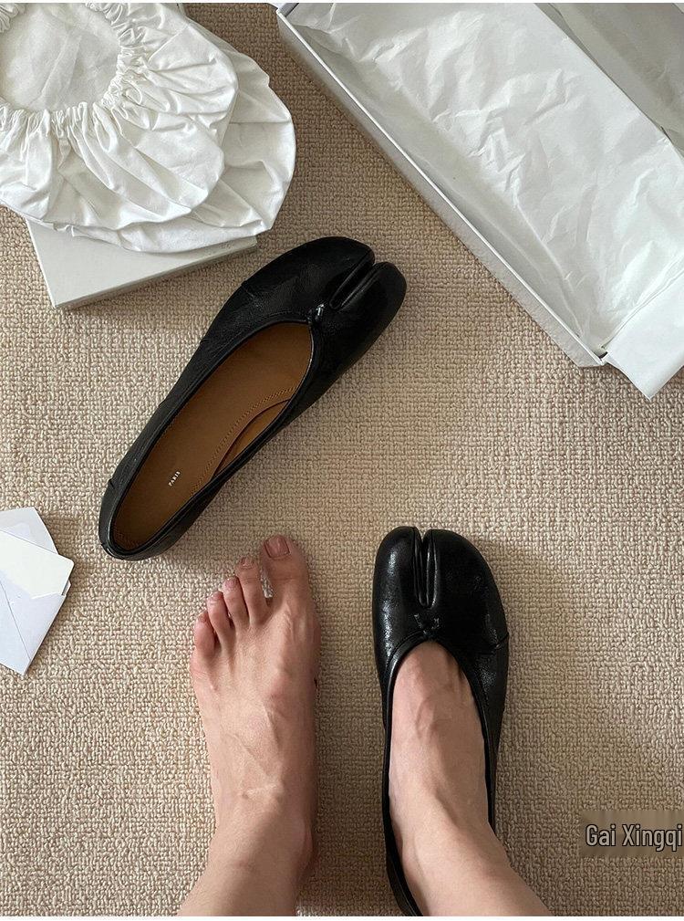Women's 2026 Sheepskin Split-Toe Ballet Flats - Versatile, Shallow-Cut, Pleated Shoe